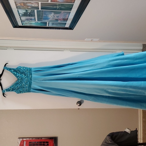 Turquoise pageant gown - Picture 5 of 11